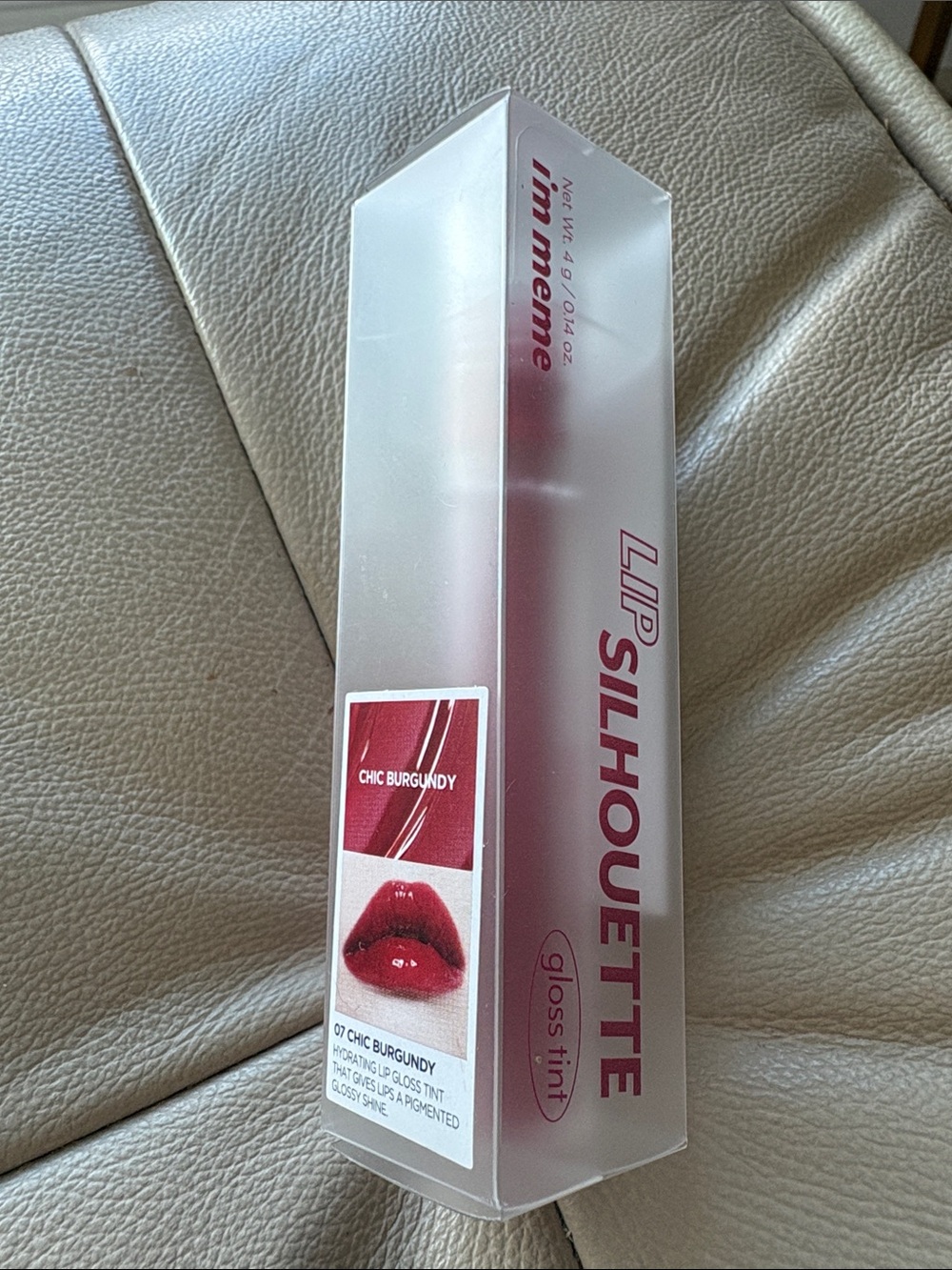I’m meme Lip Silhouette Gloss Tint — Chic Burgundy